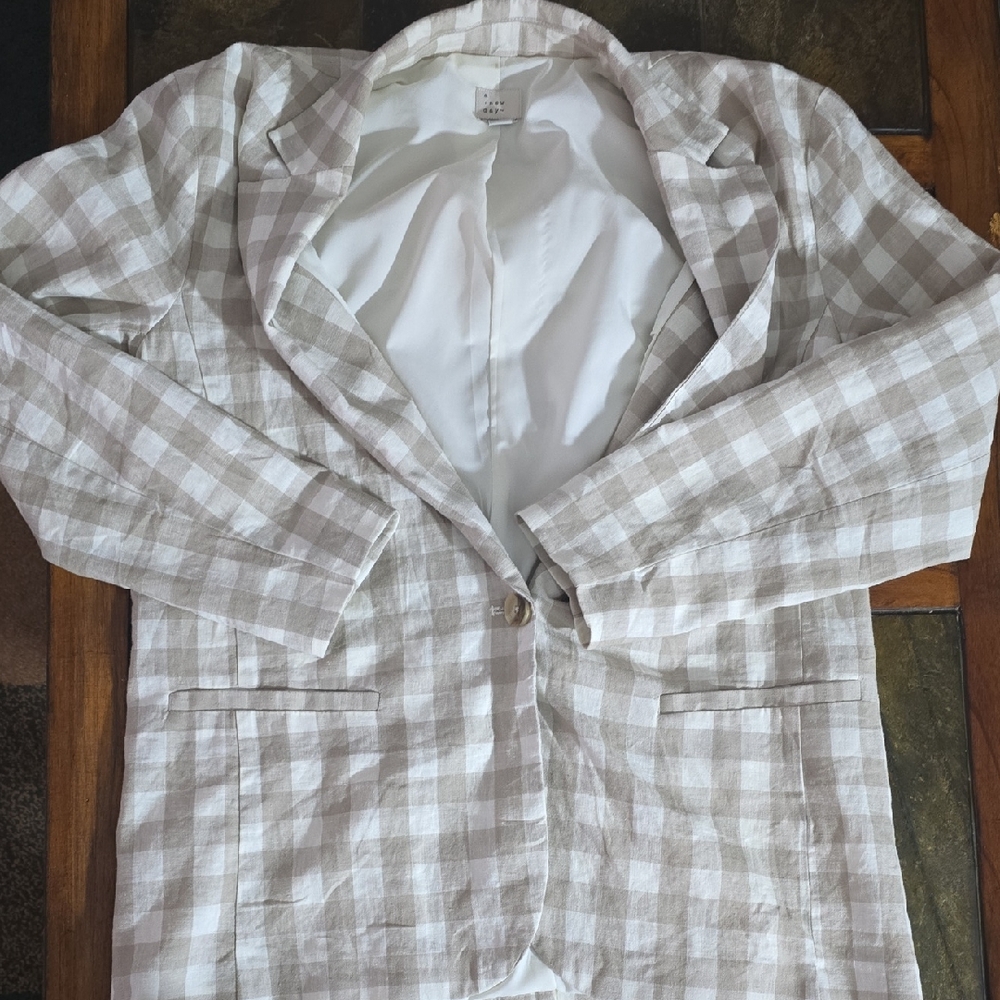 A New Day Cream and Tan Plaid Blazer
